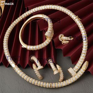 Donia sieraden grote nagel koperen micro ingelegde zirkoon ketting ring armband oorbellen vier sets accessoires designer set261C