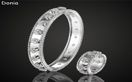 Donia Jewelry Bracelet de luxe Mode européenne et américaine Cssic Fleur à quatre feuilles Cuivre Micro-Inid Zircon Bracelet Bague Ensemble Dies Designer Gift5153877