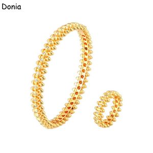 Joya de Donia Bangle de lujo Europa y Americana Fashion Classic Square Cono Copper Micro-Enlaid Zircon Bracelet Ring Set Lady De246a