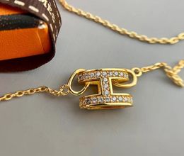 Donia Jewelry collier de luxe lettre de mode européenne et américaine titane acier micro-set zircon pendentif designer cadeau avec boîte