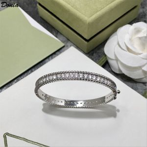 Donia bijoux bracelet de luxe mode européenne et américaine exagérée bracelet en diamant micro-serti en acier au titane à une rangée cadeau de designer personnalisé