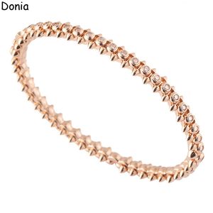 Donia Luxury Bangle Exagéré riveté titane acier micro-insert zircon bracelet de créateur de mode européen et américain