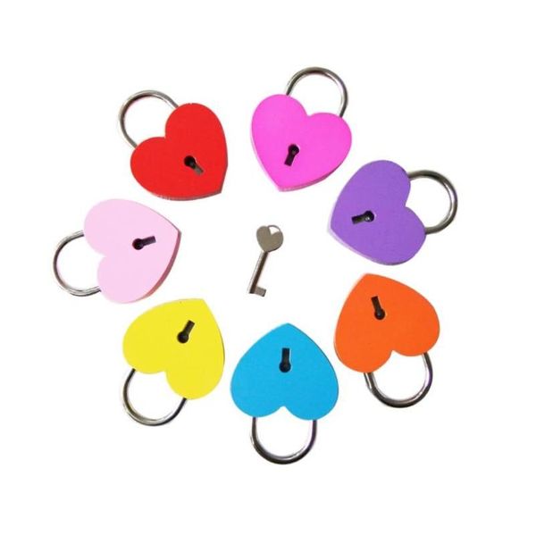 Cerraduras de puertas Venta al por mayor 7 colores en forma de corazón Cerradura concéntrica Metal Mitcolor Key Candado Gimnasio Paquete de herramientas Paquete Suministros de construcción Sn4783 D Dhy9B