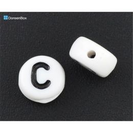 Doreen Box hot- 500pcs alphabet acrylique / lettre "C" perles entretoises rondes plates 7mm (B08330) Y200730