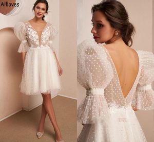 Dot Puff Manches Courtes Une Ligne Robes De Mariée Sexy Col En V Dos Ouvert Dentelle Florale Appliqued Robes De Mariée Boho Jardin Tulle Brides Deuxième Réception Robe De Soirée CL1717