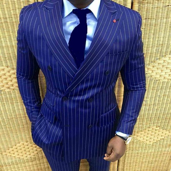 Slim Fit Double Breasted Blue Stripe Groom Tuxedos Beaux Hommes Costumes Formels Hommes Prom Dîner Costume D'affaires Sur Mesure (Veste + Pantalon + Cravate)