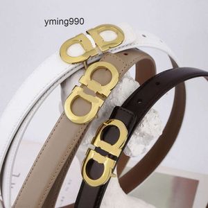 Double D8I0 FeRAgAmOs et avec ceinture FeRrAgAmOs Gold Ferra Loop Simple Desginer Polyvalent Jumelé Véritable Jeans Cuir Femme