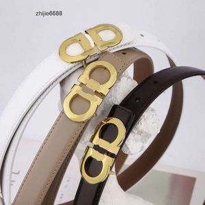 Double D8I0 FeRAgAmOs et avec ceinture FeRrAgAmOs Gold Ferra Loop Simple Desginer Polyvalent Jumelé Véritable Jeans Cuir Femme