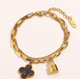 Pulsera de cuero de diseñador con cadena de doble capa, cierre de marca, pulsera de nuevo estilo, pulsera con logotipo de letra de lujo, fiesta y boda