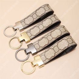 Dubbele letters unisex Designer Keychains Mens Luxe Key Chain Fashion Keyring roestvrijstalen sleutelring Woman Bag Pendant Key Holder