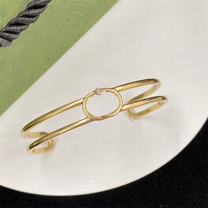 Brazalete de oro de doble anillo para mujer, pulseras de geometría ovalada, joyería Simple hueca de un diamante