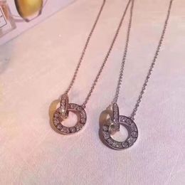 Collier pendentif à double bague Love Designer Colliers Full Diamonds Bijoux pour femmes hommes Titanium Steel Cavicle Chain Lovers Gift251y