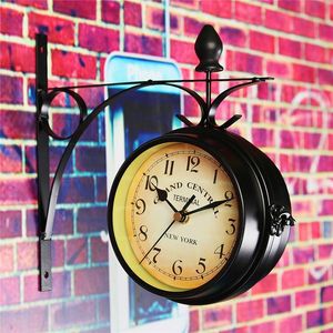 Dubbelzijdig Ronde Wall Mount Station Clock Garden Vintage Retro Home Decor Metal Frame + Glass Dial Cover voor Kerstcadeau Y200110