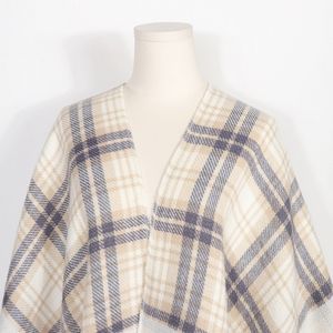 Côtés doubles pour les côtés hivernaux Plaid cachemire poncho couleur ordinaire épaississeur de châle à filet et capes femme et capes