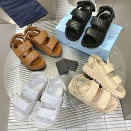 STRACTES DOUBLE SANDALS SANDALES FEMPELLES FEMMES BUNKY COUPES PADA SANDAL SLINGBACK MULES TRIANGLE SUMME PLATTE SOUPES SULLES SULLES PAOP PLACH SHOSS DE PLAQUE FLOPS 2024 NOUVEAU