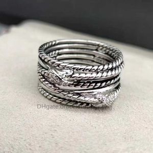 Anneaux de mariage doubles de créateurs Bague de bande Série X Twisted Gold x Diamant Mode Tendance pour les femmes Bijoux de luxe Amant Femmes Couple Cadeaux de fête d'anniversaire F4XI