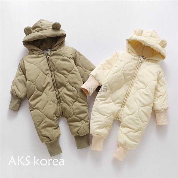 Manteau en duvet 2023 hiver bébé garçons body coton rembourré plus velours épais infantile garçons salopette à capuche simple chaud nouveau-né garçons barboteuses HKD230725