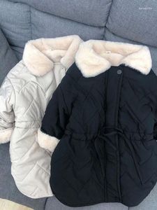 Down Coat 2024 Winter Koreaanse stijl Babymeisjes Katoen met katoen-peded lagen zachte fleece voering Dikke warme kinderen Parkas Kinderen Lang uit het oog meter