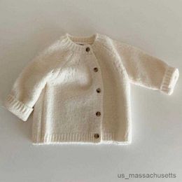 Manteau en duvet Automne Nouveau bébé Pull Enfant Garçons Filles Cardigans tricotés Manteau Nouveau-né Tricots À Manches Longues Coton Bébé Veste En Tricot Tops R230905