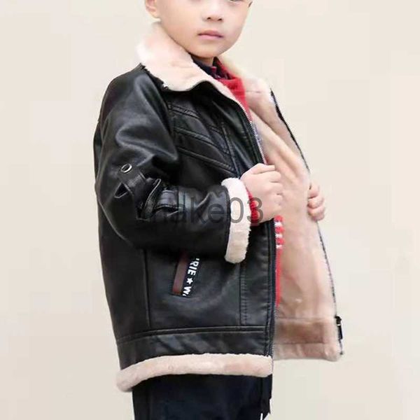 Down Coat Veste en cuir pour garçons vêtements d'hiver épaissis et chauds nouvelle veste en cuir coréenne en peluche de style étranger pour enfants tendance PU J231115