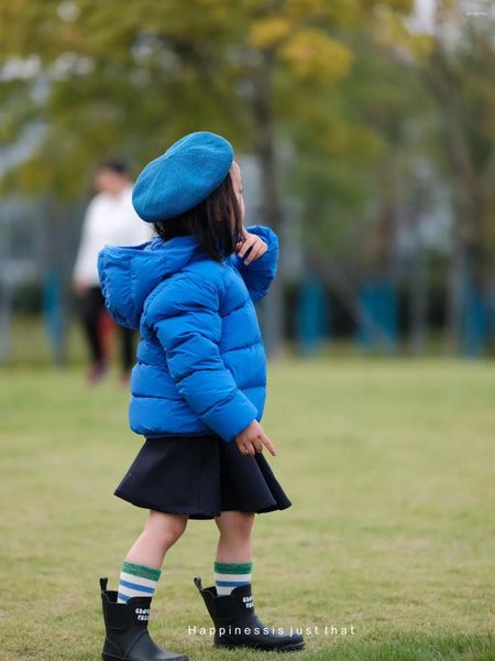 Abrigo en el stock 2023 Chaqueta de pan de pato tibio de otoño e invierno para niños.