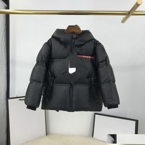 Manteau en duvet Enfants Bébé Vêtements Manteaux Designer À Capuche Épais Chaud Outwear Fille Garçon Filles Designers Survêtement 90% Canard Blanc Vestes Sleev Dht8K