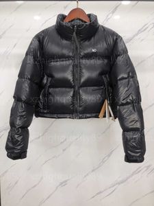 Doudoune Doudounes Femmes Manteau D'hiver Mode Court Haut Chaud À Manches Longues Col Haut Dames Duvet D'oie Moelleux Beau Coupe-Vent Designer Vêtements Pour Femmes