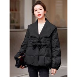 Down Jacket's Women's 2023 Winter New Small Small Fragant Style Lo suelto y de moda Gran Lapa de pato blanco occidentalizado Down Bread