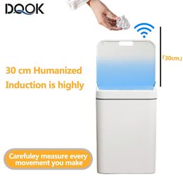 DQOK Smart Induction Prullenbak CAN Automatische Dustbin Emmer Garbage Badkamer Voor Keuken Elektrisch Type Touch Porbak Bin Paper Mand 220408