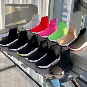 Diseñador Paris Sock Shoes Hombres Mujeres Graffiti Blanco Negro Rojo Beige Rosa Suela transparente Cordones Neón Amarillo Calcetines Speed ​​Runner Trainers Plataforma plana Zapatillas de deporte Casual 35-45