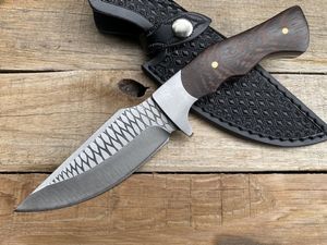 Dragon Scales Straight Fixed Blade Knife D2 Blade Steel + Chicken Wing Mango de madera Caza táctica EDC Herramienta de supervivencia Cuchillos a3865