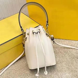 10a Sacs seau en cuir véritable gaufré Womens Tresor Drawstring designer épaule weave bag Mens classic Luxury blanc sac à main week-end fourre-tout sac à main crossBody bag