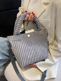 Drawstring Women Fashion Shoulder Bag Store ajustable Plush Shiped Tote Color sólido Commuting para otoño invierno