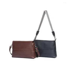 Cordon de cordon féminin pour femmes gewnuine cuir crossbody sacs femelle drap conception de conception de messager épaule sous les bras 2024 fashion dame tendance