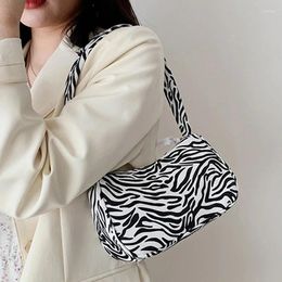 Sac à cordon de sous-bras féminin motif léopard à plaid noir et blanc zébra imprimé paquet d'épaule portable style de vêtements d'été