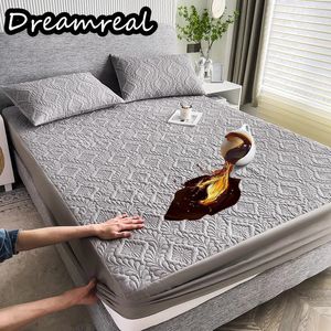 Dreamrreal imperméable couleur unie en plaque en relief en relief épaissisère le couvercle de lit de feuille ajusté pour la chambre El Soft Pad pour lit 240411