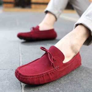 DRES SCHOON MERK MANNEN Echte lederen schoenkoe Suede Brief op zwarte vrouwen loafer mocassin rijden Italiaanse ontwerper 220723