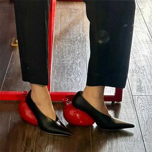 Vestido 2023 Bombas de tacón de globo Mujeres Sexy Punta estrecha Nuevo diseño Zapatos de mujer Desfile de moda Slip-on Novedad Zapatos Para Mujeres T231104