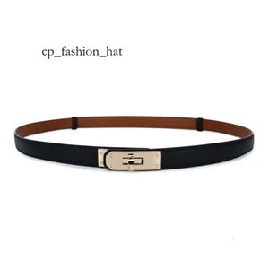 Ceinture habillée pour femmes Designer étroite et silencieuse Ceintures de luxe Orange Noir Simple Ceinture gracieuse pour robes Mince Petite boucle en métal Ceinture de créateur en cuir lisse 5056