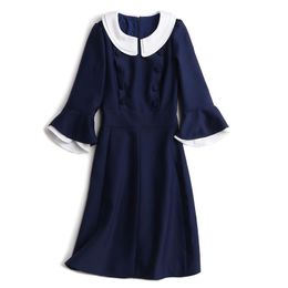 Robe robe femmes automne et hiver Style Hepburn rétro tempérament mince col de bébé longueur moyenne Aline robes 2020 printemps