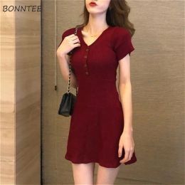 Robe Robes Femmes Vintage Bourgogne Été Tricoté Femme Robe Moulante Mini Sexy Empire Noir VNeck Party Celebrity Slim Ladies Wear