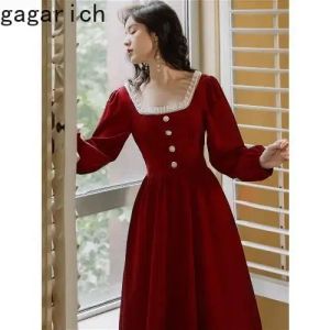 Robe Gagarich Hepburn Style robe rouge 2024 printemps automne Vintage noir français fille bordeaux perle col carré Aline robes Mujer