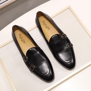 Habillage des hommes formels fait à la main le style de brogue authentique en cuir de fête de mariage chaussures de mariage marque des créateurs de loisirs plats oxf