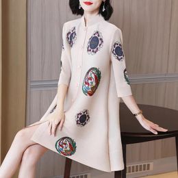 Robe Miyake robe plissée femme 2022 printemps nouveau haut de gamme impression âgeréduction mère mode ample grande taille chemise robe pour femme