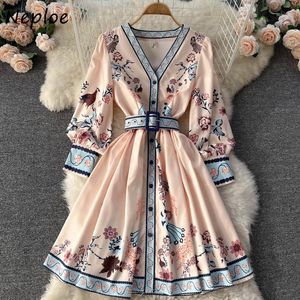 Jurk Neploe Hofstijl Retro Print Vestido Highend Fashion V-hals Lange Mouw Singlebreasted Femme Gewaad Taille Slanke Korte Jurk