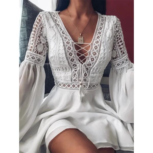 Robe sexe midi nocturne club robe en dentelle vneck mini robe 2020 Summer Flare Mancheve mousseline élégante Femmes creuses robes de fête