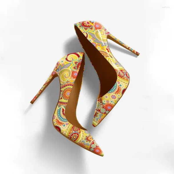 Zapatos de vestir 12 cm Tacón Estampado Amarillo Mujeres Patente brillante Puntiagudo High Chic Floral Stiletto Bombas de gran tamaño 43 44 45