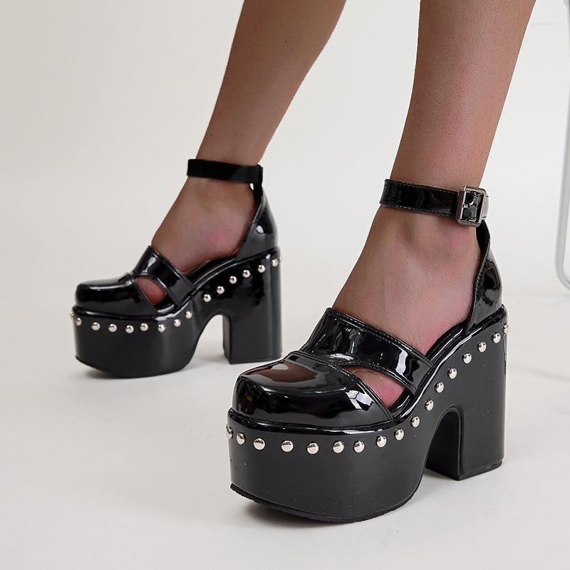 Kleid Schuhe 13,5 cm Niet Schwarz Gothic Stil Frauen Mit Hohen Absätzen Chunky Heels Ins Coole Sommer Goth Plattform Pumpen Frau zwei-stück Große Größe