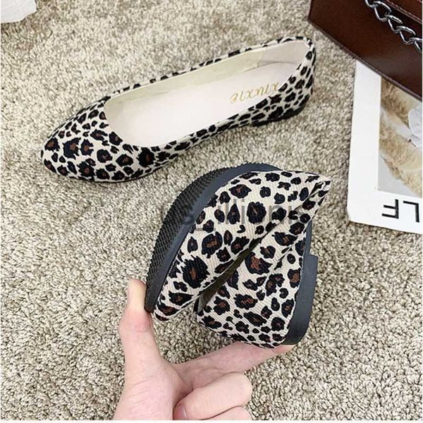 Zapatos de vestir 2020 Nuevo otoño para mujer Zapatos planos sin cordones Zapatos con estampado de leopardo Zapatos casuales individuales Bailarina Niñas Tamaño grande Zapatos de boca baja J230727