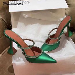 Dress Shoes 2021 Rhinestones Satin Women Pumps Slippers Elegant puntige teen High Heel Lady Mules Sildes Summer Fashion Party Prom schoenen T230818